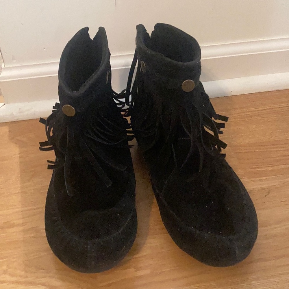 Sz 7 Black Leather Ankle boots, Shoe Dezigns